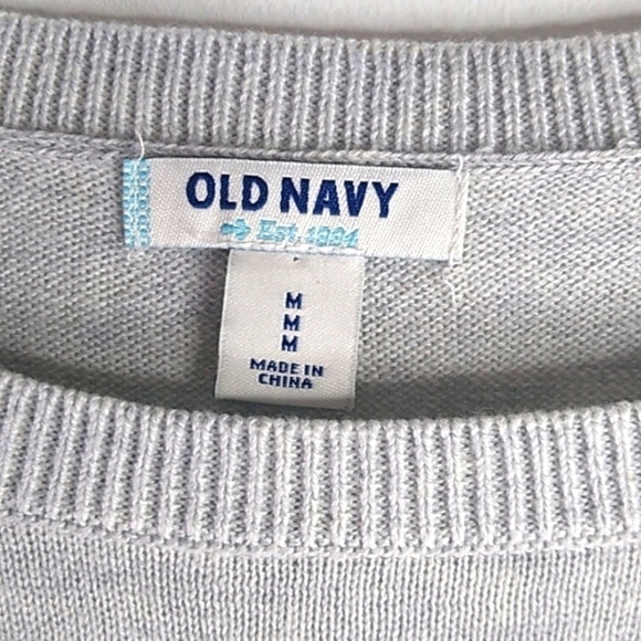 Old Navy - Long Sleeve Crew Neck Grey Sweater - Size Medium - Picture 3 of 6